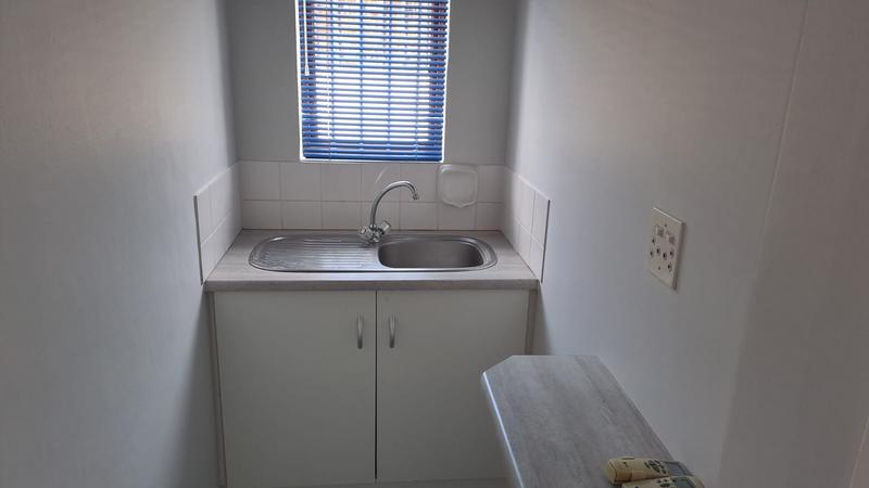 To Let commercial Property for Rent in Newton Park Eastern Cape
